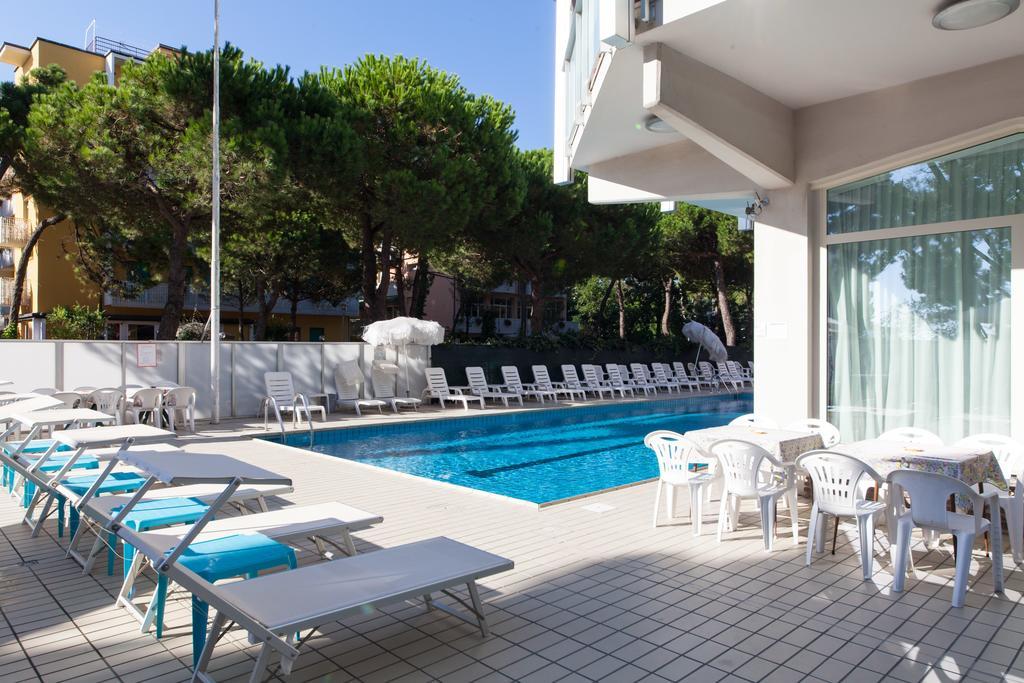 Hotel Sahara Milano Marittima Eksteriør bilde