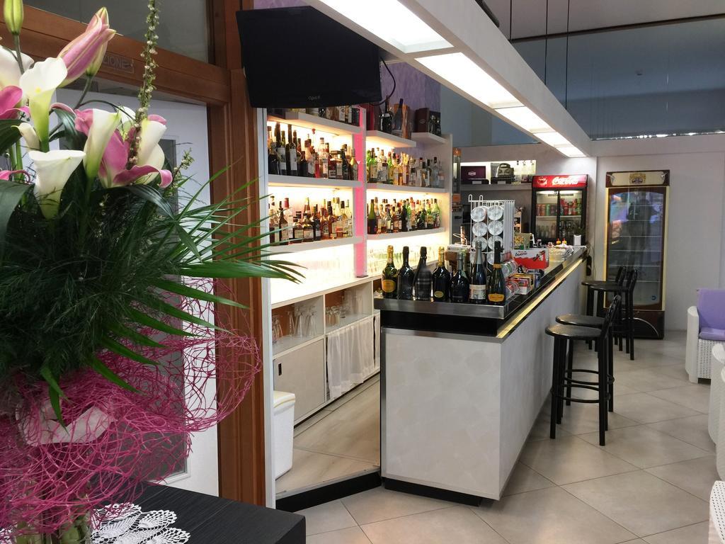 Hotel Sahara Milano Marittima Eksteriør bilde
