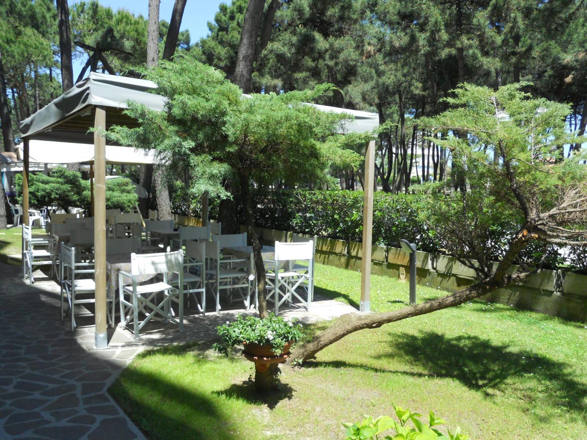 Hotel Sahara Milano Marittima Eksteriør bilde