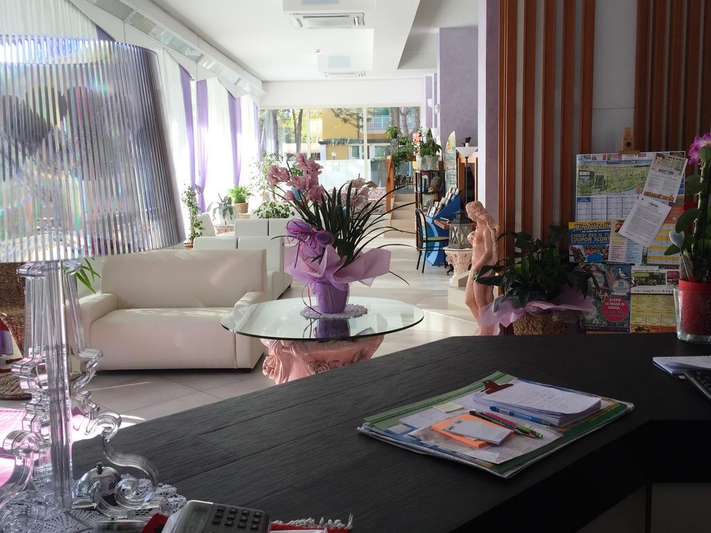 Hotel Sahara Milano Marittima Eksteriør bilde