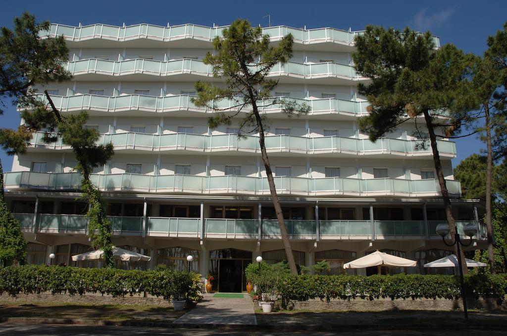 Hotel Sahara Milano Marittima Eksteriør bilde