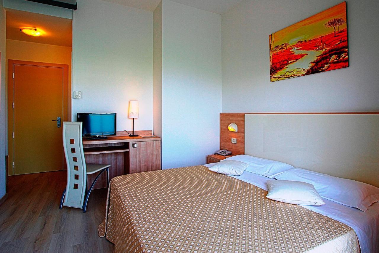 Hotel Sahara Milano Marittima Eksteriør bilde