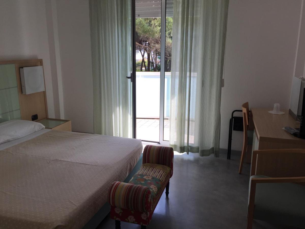 Hotel Sahara Milano Marittima Eksteriør bilde